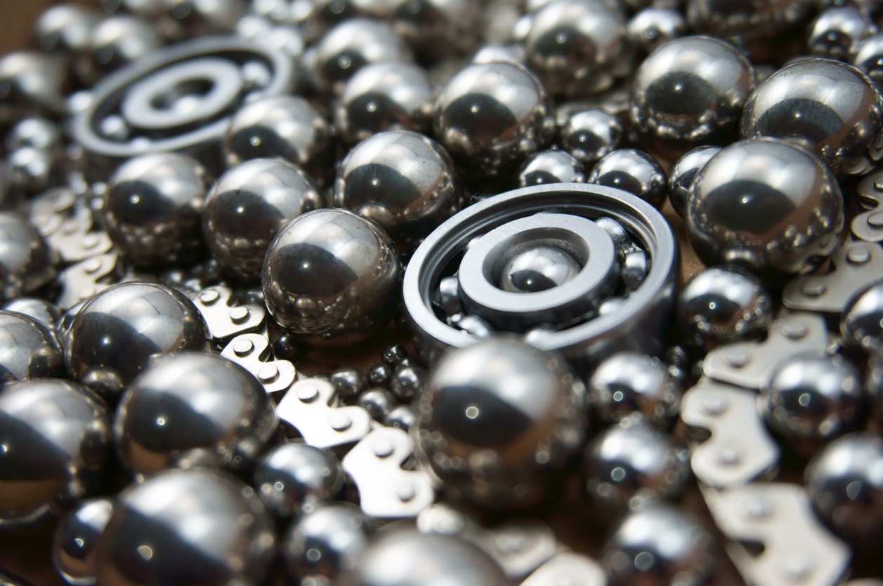 Stainless Steel Bearings vs. Ceramic Bearings Airevelo Bearings